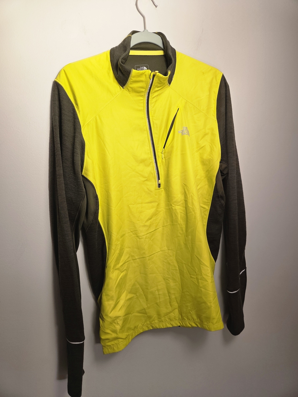 The North Face Men's Yellow/Gray Lightweight Half-Zip Jacket